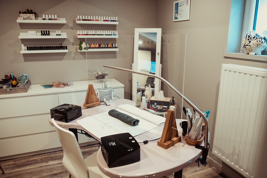 BeautiQ - Nagelstudio, Gentbrugge, Gand