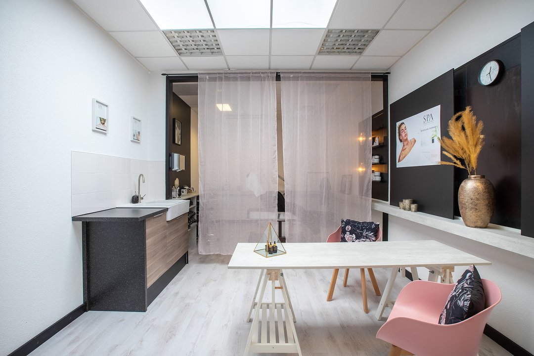 FitSalon, Cornelis van Uitgeeststraat, Noord-Holland
