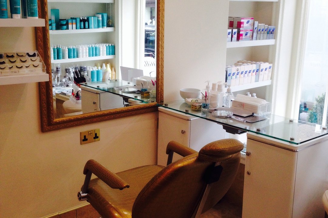 Reevaz Brow and Lashes, Knightsbridge, London