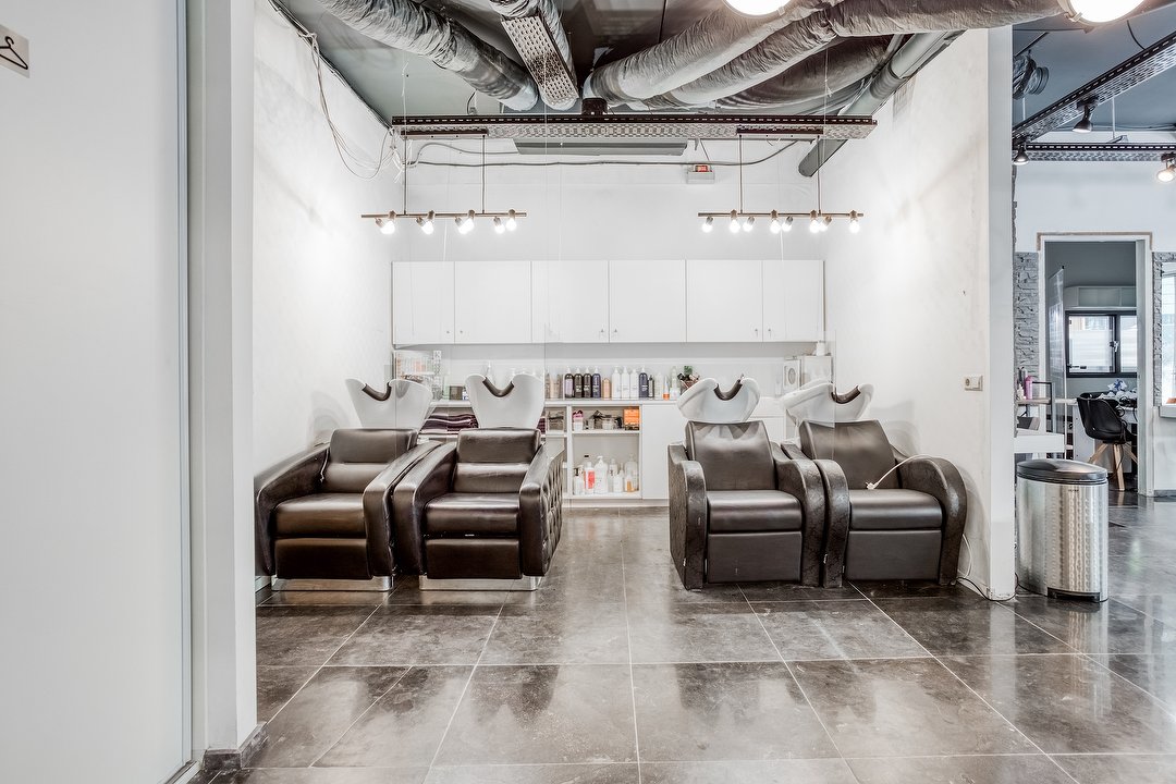 Gabriëlla Hair Colour Technician, Valkenburgerstraat, Amsterdam