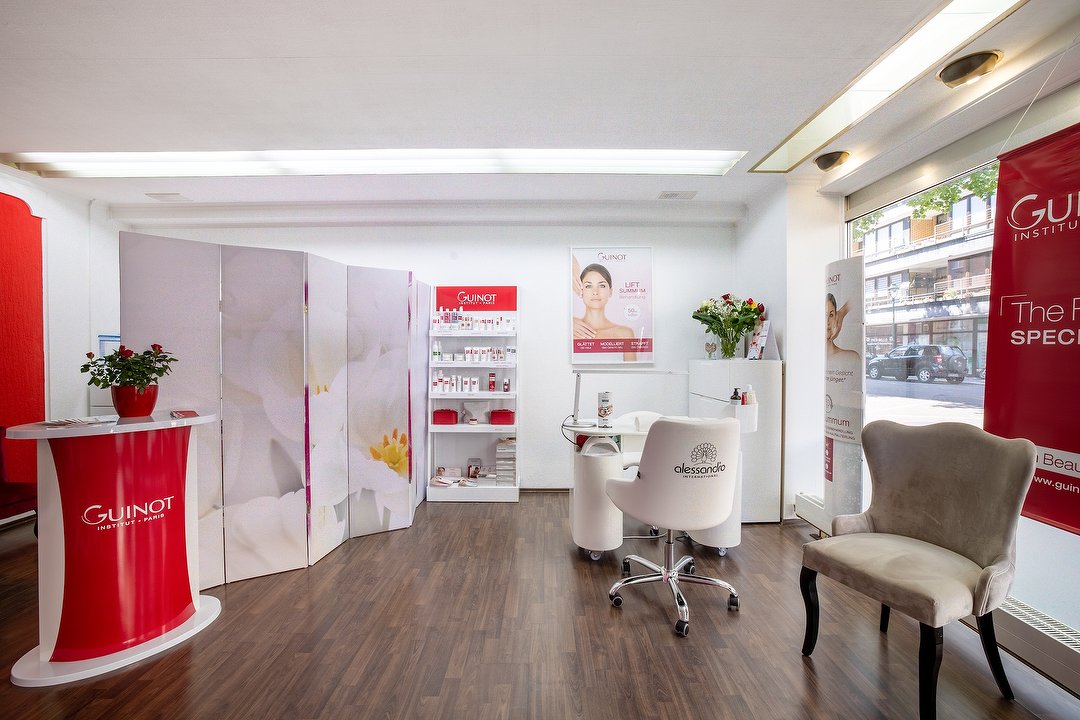 Guinot Kosmetik Institut Svitlana Dunayevska, Eller, Düsseldorf