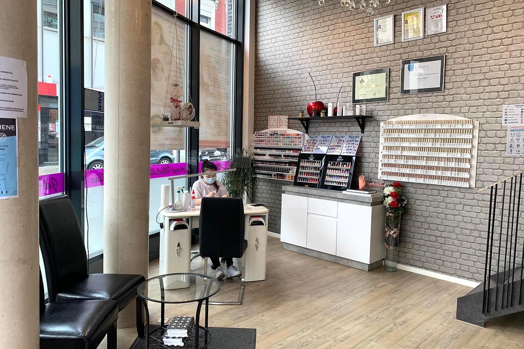 Nails und Kosmetik Nhung Pham, Aachen