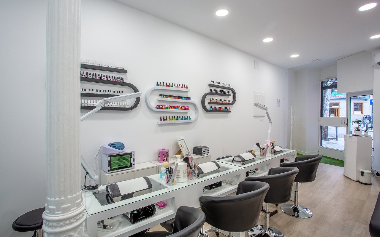 Top 20 centros de Manicuras semipermanentes cerca de Paseo de