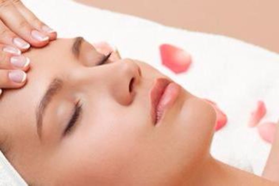 Dr Yasmin Afridi's Newlook Ashton, Ashton-under-Lyne, Tameside