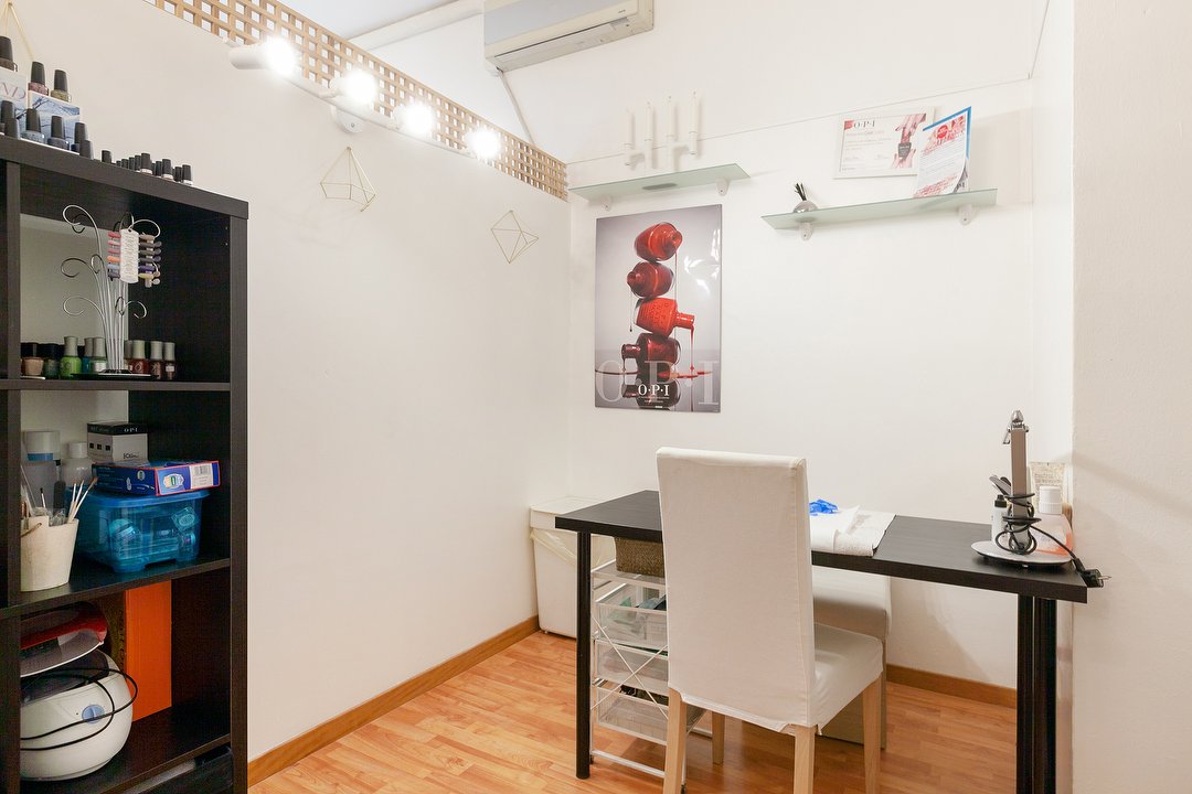 EYE DESIGN by Mila Ferrari - Moscova, Marghera, Milano