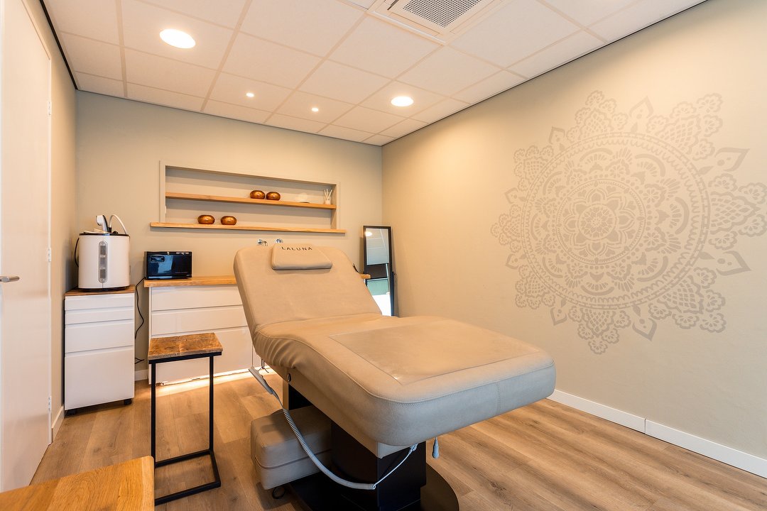 Beautysalon La Luna, Neerijnen, Gelderland