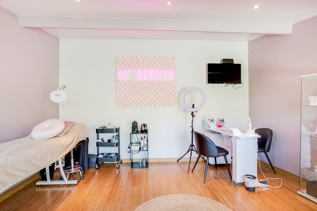 OF BEAUTY, Le Plessis-Trévise, Val-de-Marne