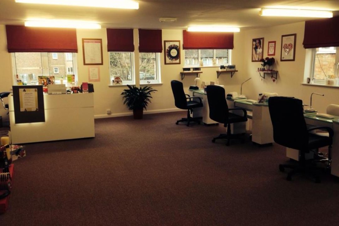 Bella Figura Beauty at Above the Dulux paint shop., Potters Bar, Hertfordshire