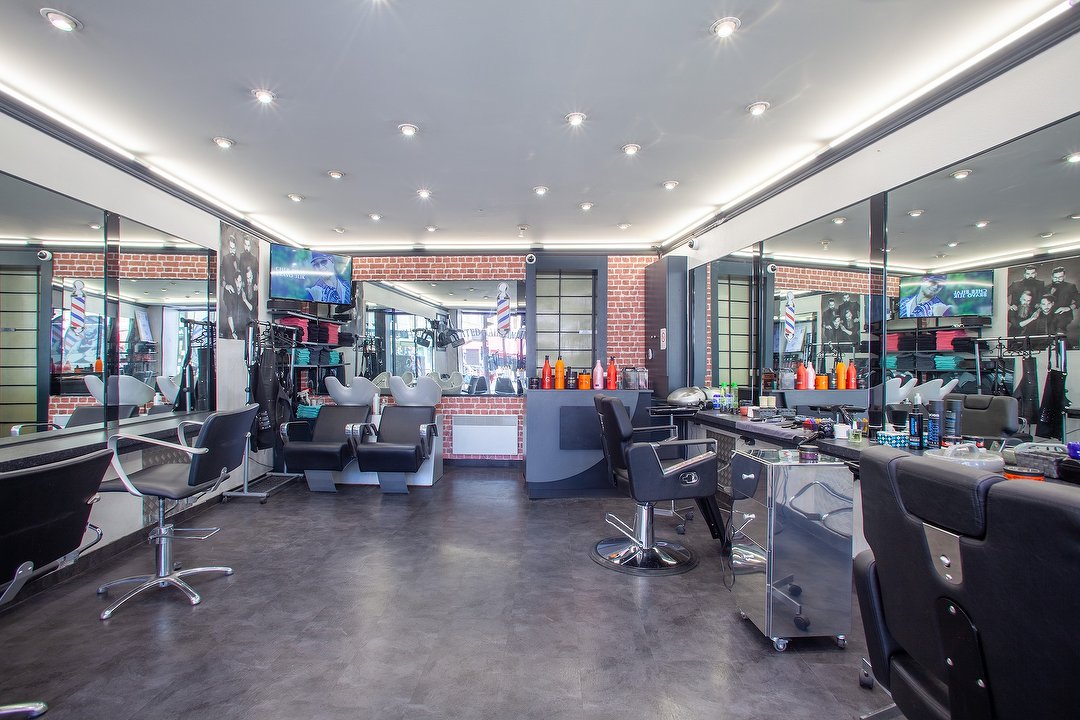 United hair lines, Villette, Paris