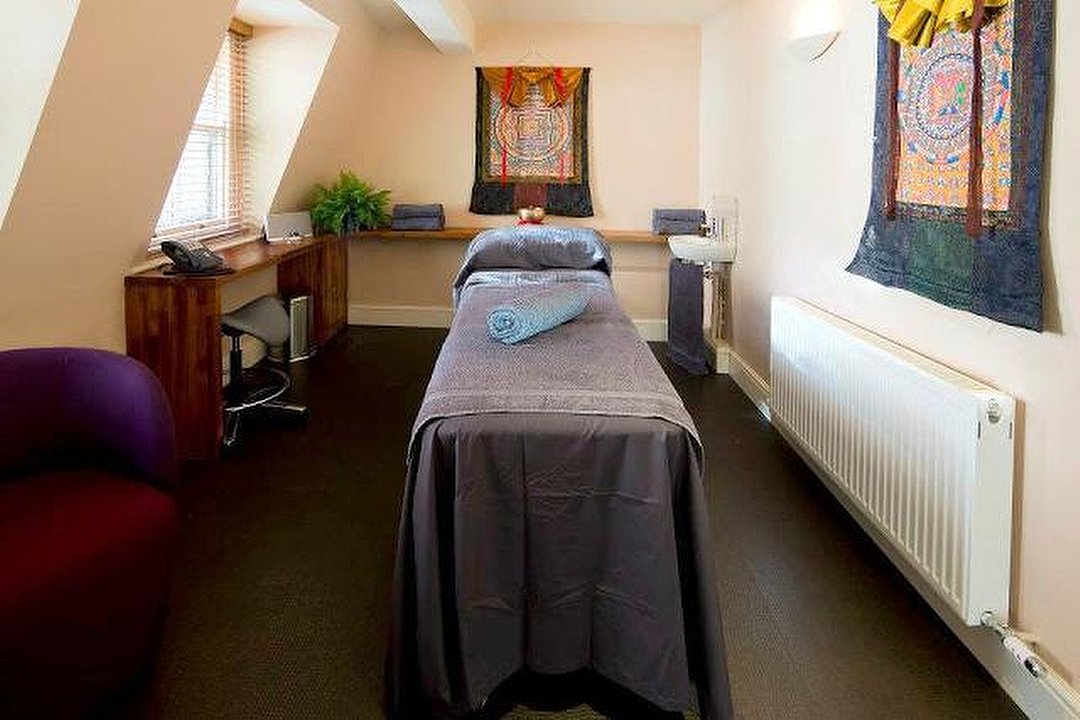 Reflex Massage Therapy at Anamaya Wellbeing, Kensington, Kensington, London