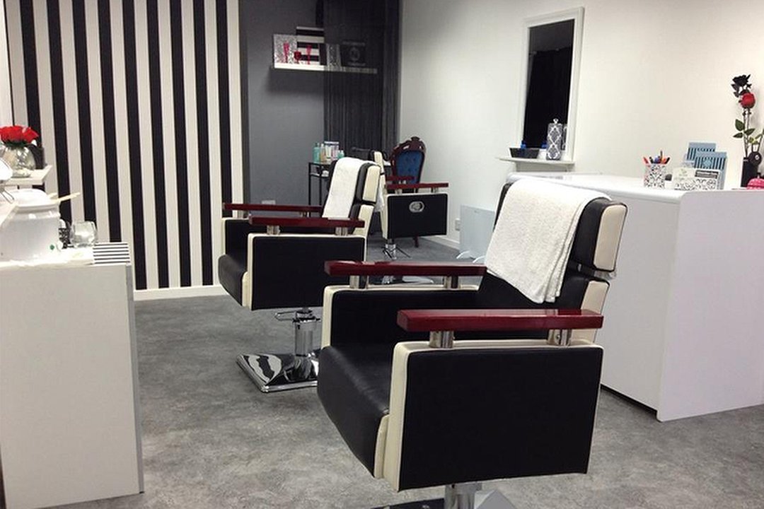 Her Glow Ladies Salon, Leytonstone, London
