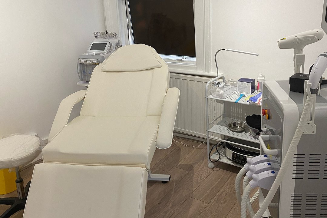 Contour Beauty Clinic, Leyton, London