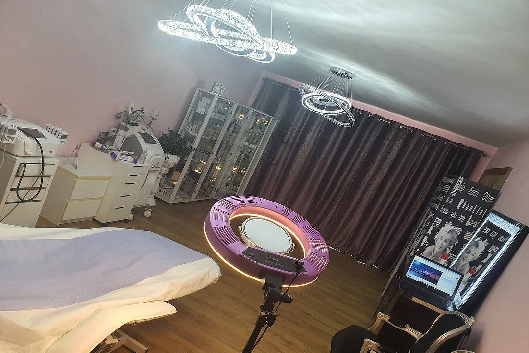 Skin Science 1066 - old, Hastings, East Sussex