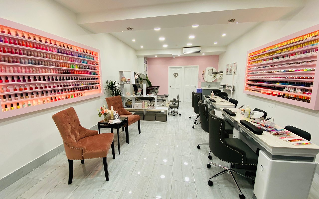 Nail Art near Beaconsfield, Buckinghamshire Treatwell