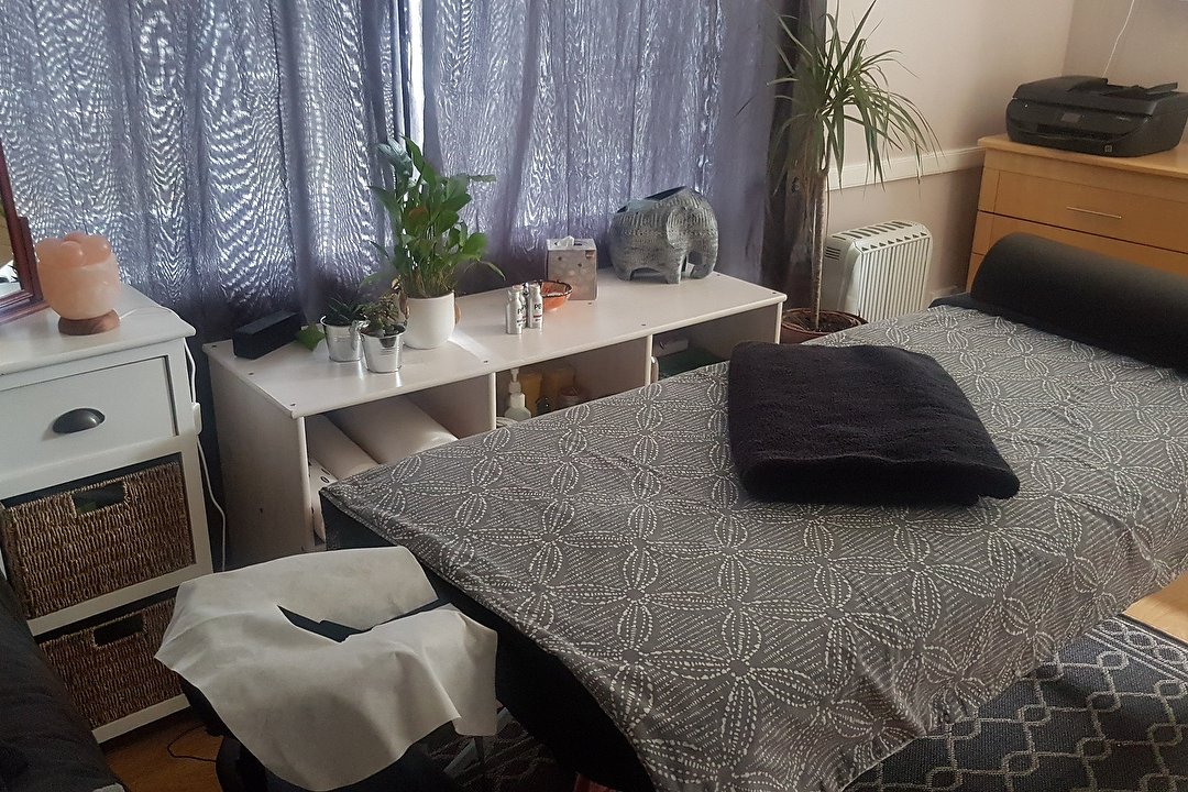 Holistic Therapy By Dell, Morden, London