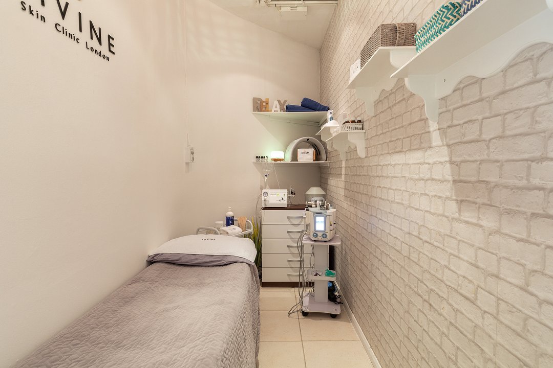 DIVINE Skin Clinic London, City of London, London