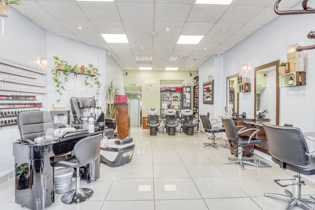 Gaia Organic Salon: Hair, Nails & Beauty, Richmond, London