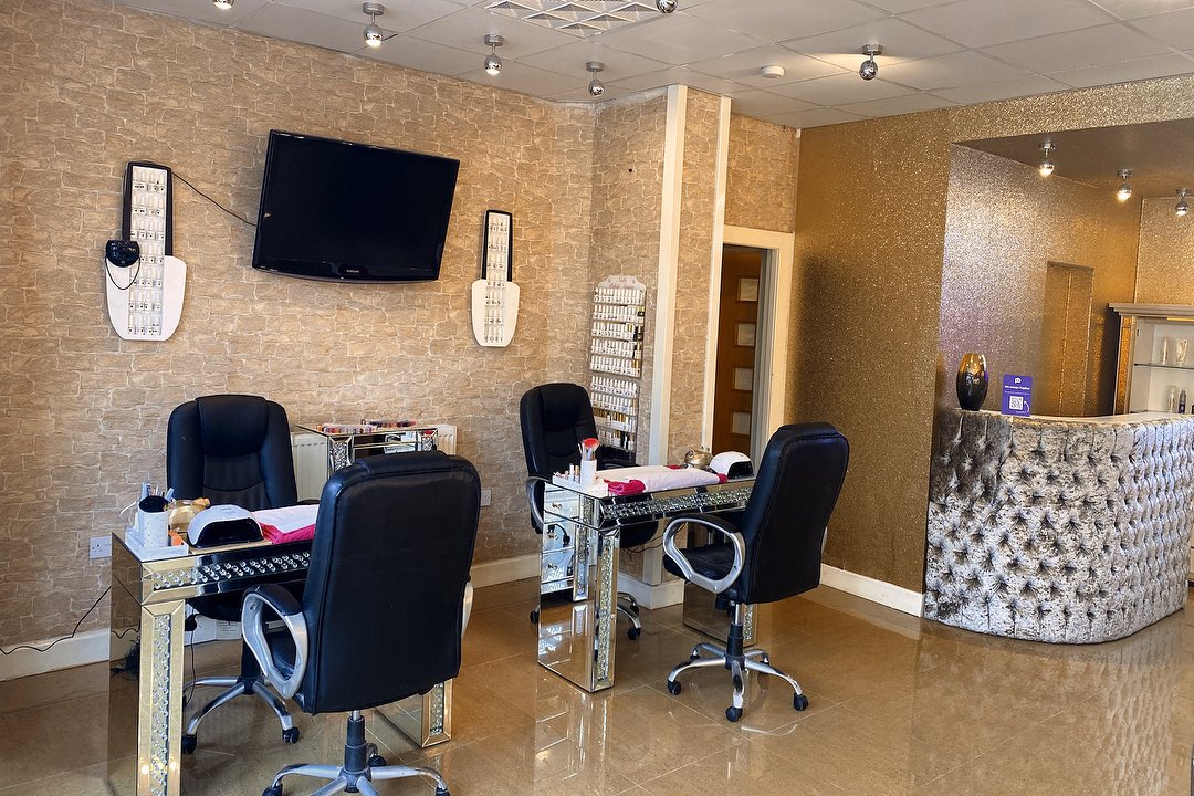 Va Va Voom Beauty Rooms  Beauty Salon in Chorlton, Manchester - Treatwell