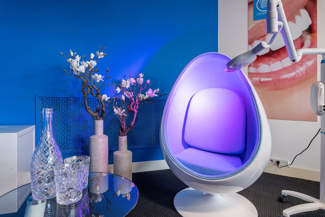 Ultra Whitening Express @ Eindhoven, Hertogstraat, Eindhoven