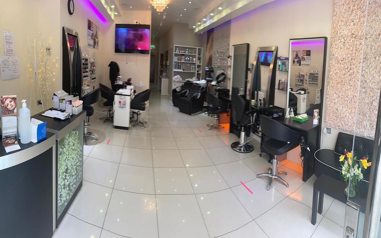 Nail treatments at nail salons and nail bars near Winchmore Hill ...