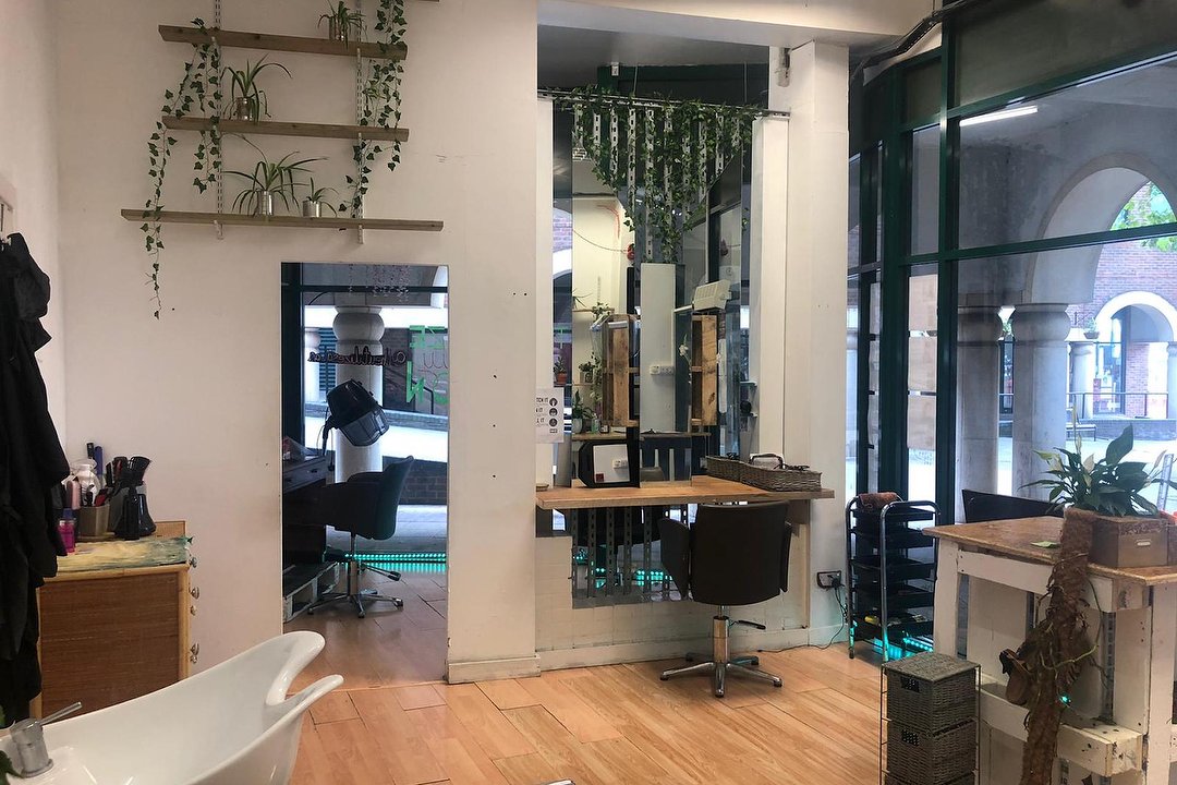 The Sugaring Wax Bar - The Utilize Salon, Isle of Dogs, London