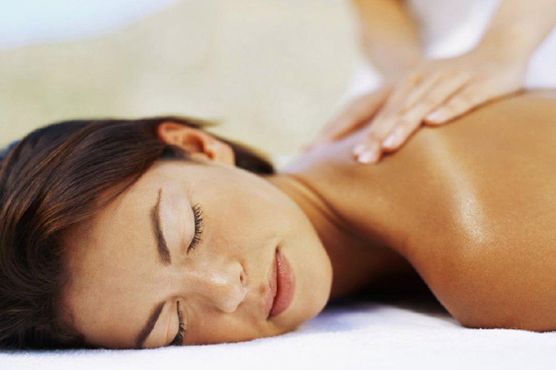 Adriana Dressler - Holistic Therapist for Ladies only, Cambridge