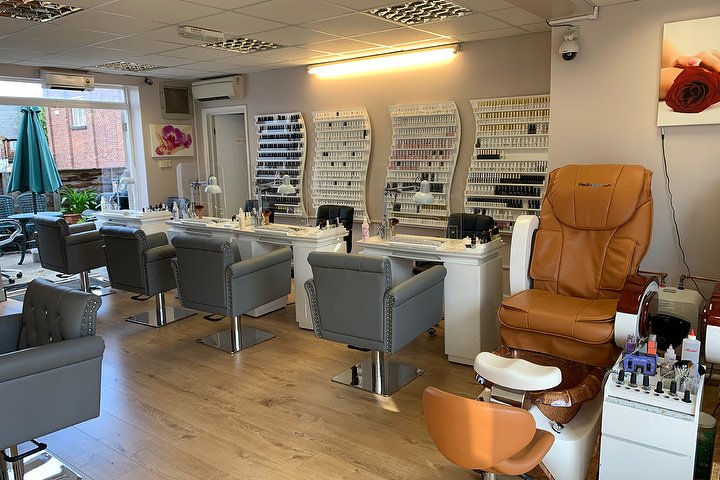 American Nails II | Nail Salon in Arnold, Nottinghamshire - Treatwell