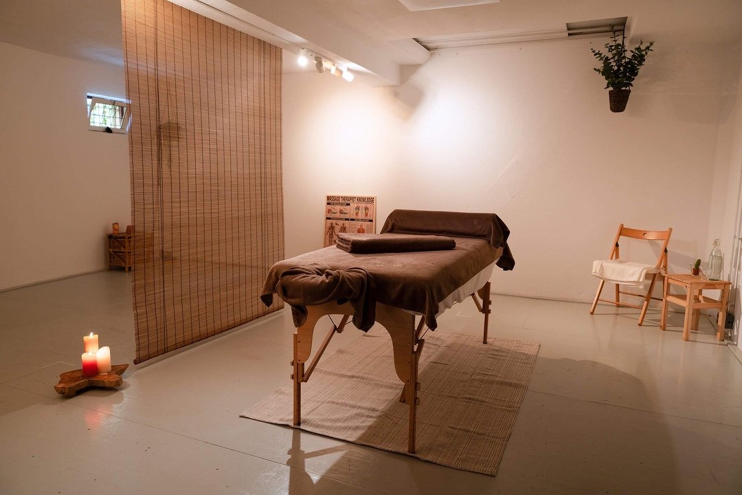 HealYrBody, Beneden Oostzeedijk, Rotterdam