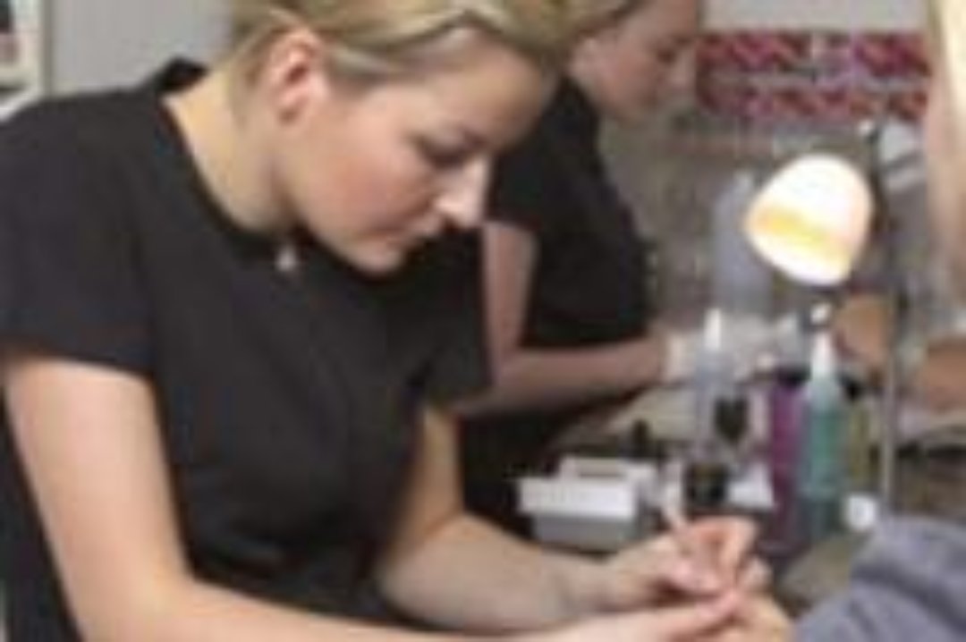 Julie Carter Beauty, Newcastle-upon-Tyne