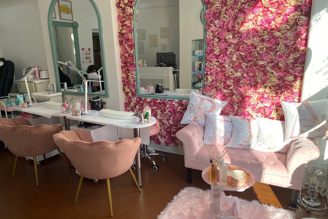 Reina Nails, Marylebone, London