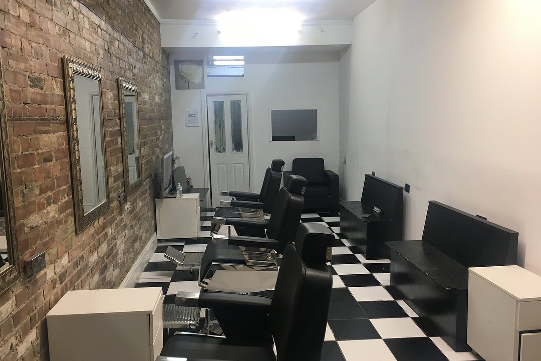 New Vogue Salon, Woolwich Arsenal, London