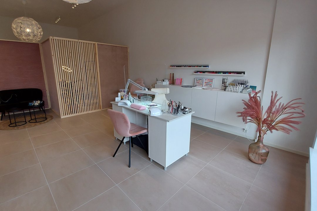 Roos Beauty Nails, Westzijde, Noord-Holland