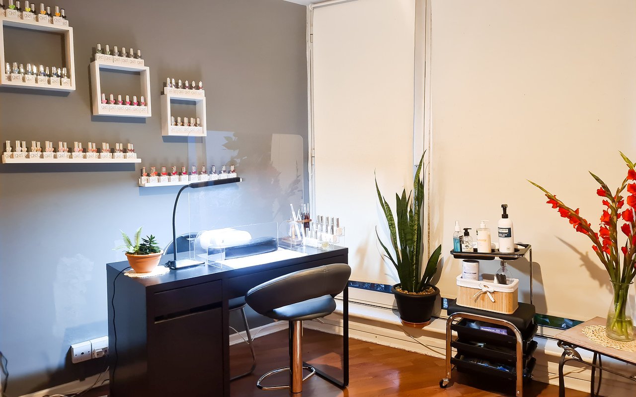Nail treatments at nail salons and nail bars near Kennington, London
