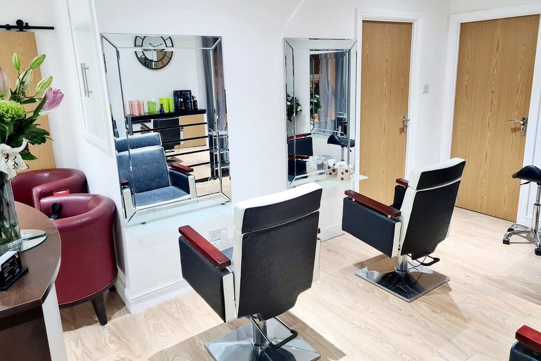 Si Sanches Hair Salon, Leeds