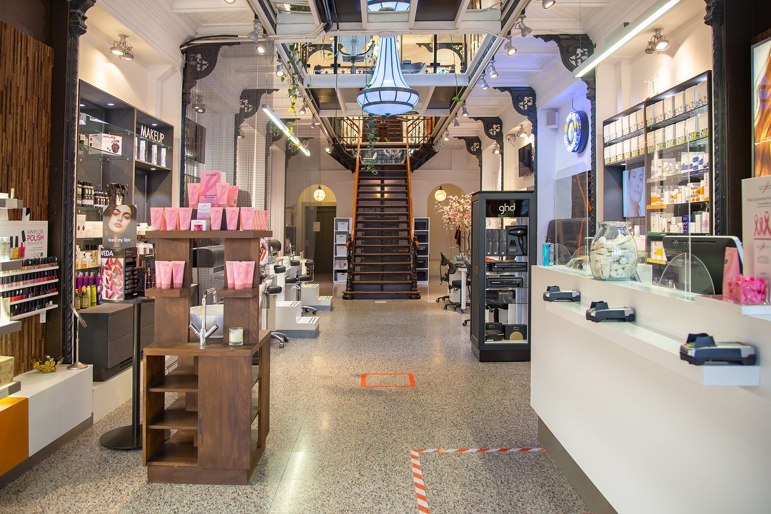 Aveda The Hague - Hair, Denneweg, Den Haag