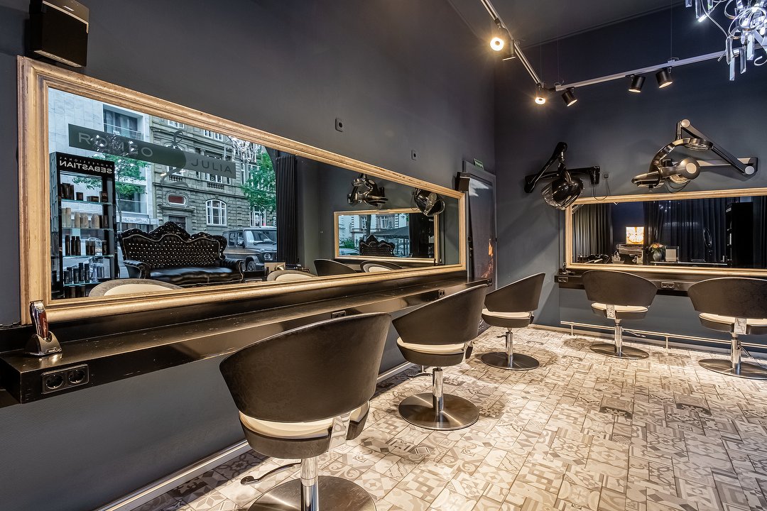 Romeo Julia Hair Nails Friseur In Schweizer Strasse Frankfurt Am Main Treatwell