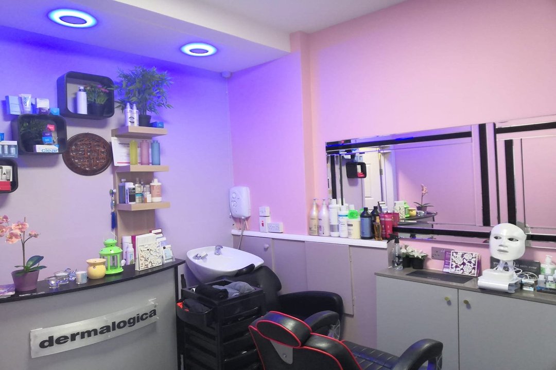 Ayesha's Hair & Beauty, Walthamstow, London