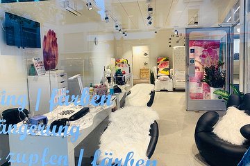 Happy Nails & Beauty - Wädenswil