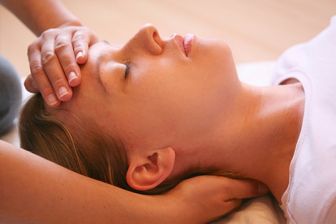 UKCCM MOBILE SPA in Harrow, Harrow, London