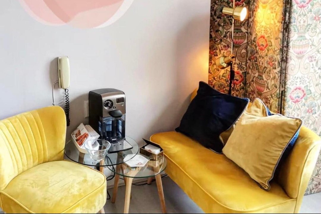 Malieh Skin & Beauty, Stamford Brook, London