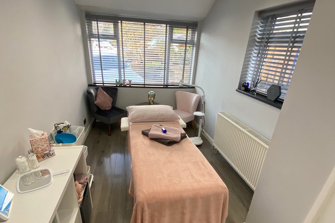 Bon Aesthetics, Rochdale