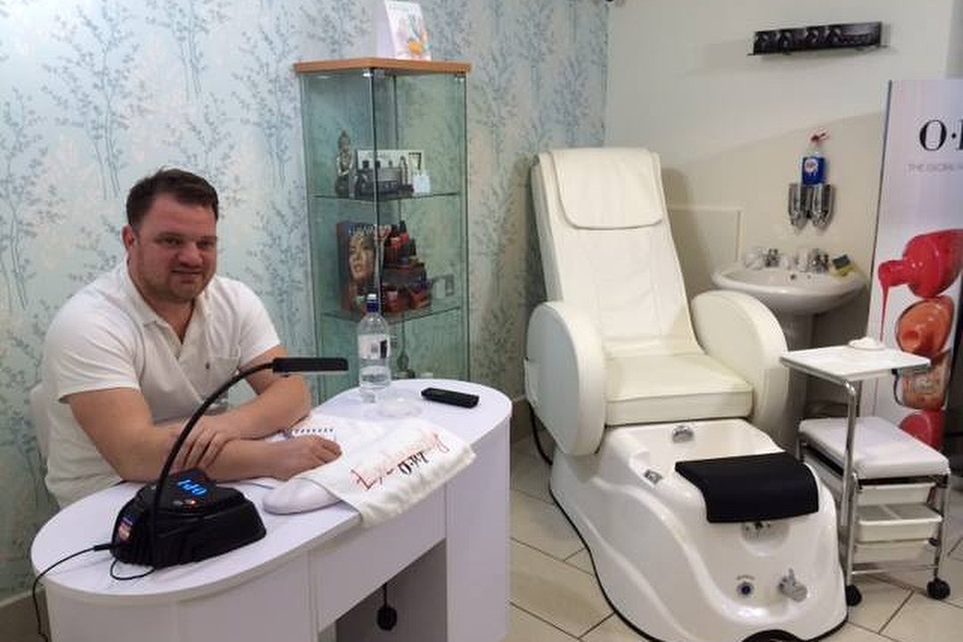 Karma Reading at Toni and Guy, Reading