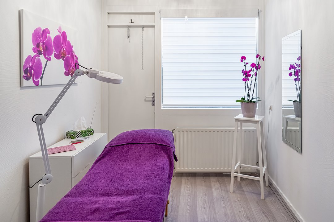 Sasha Lashes, Den Haag Moerwijk, The Hague