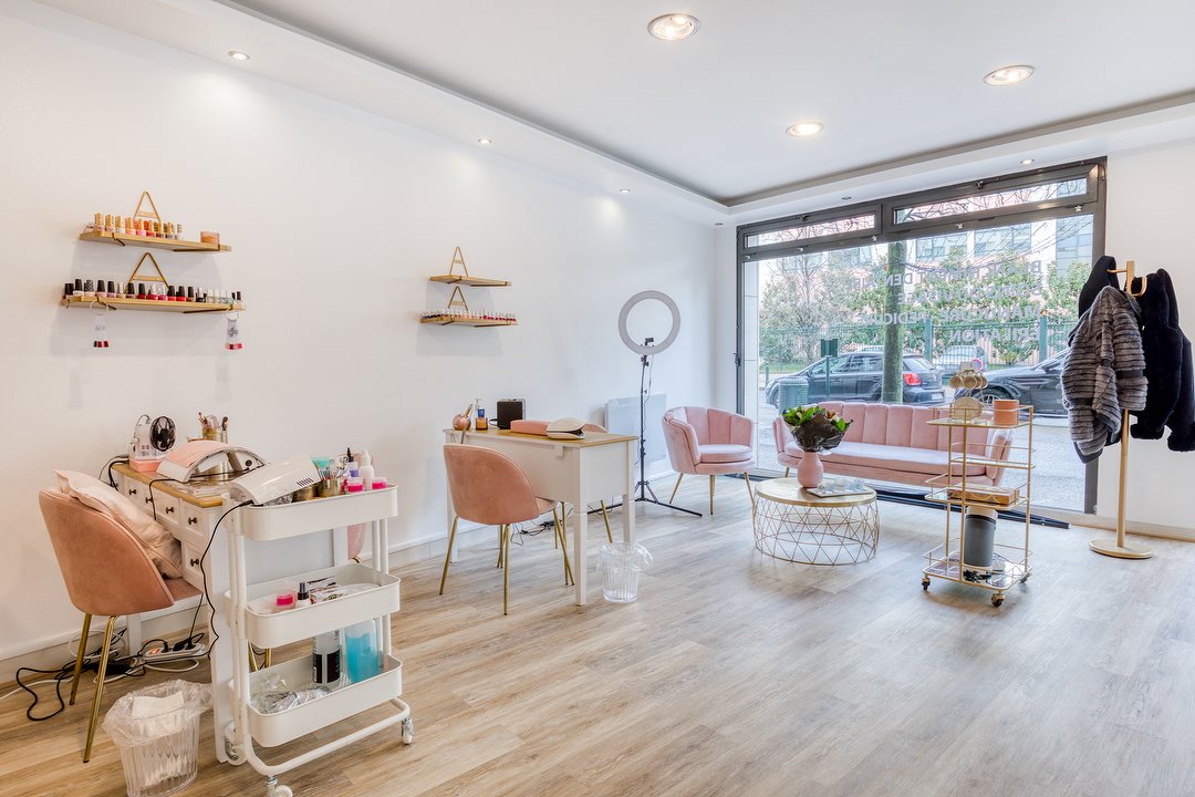 By Nisse, Puteaux, Hauts-de-Seine