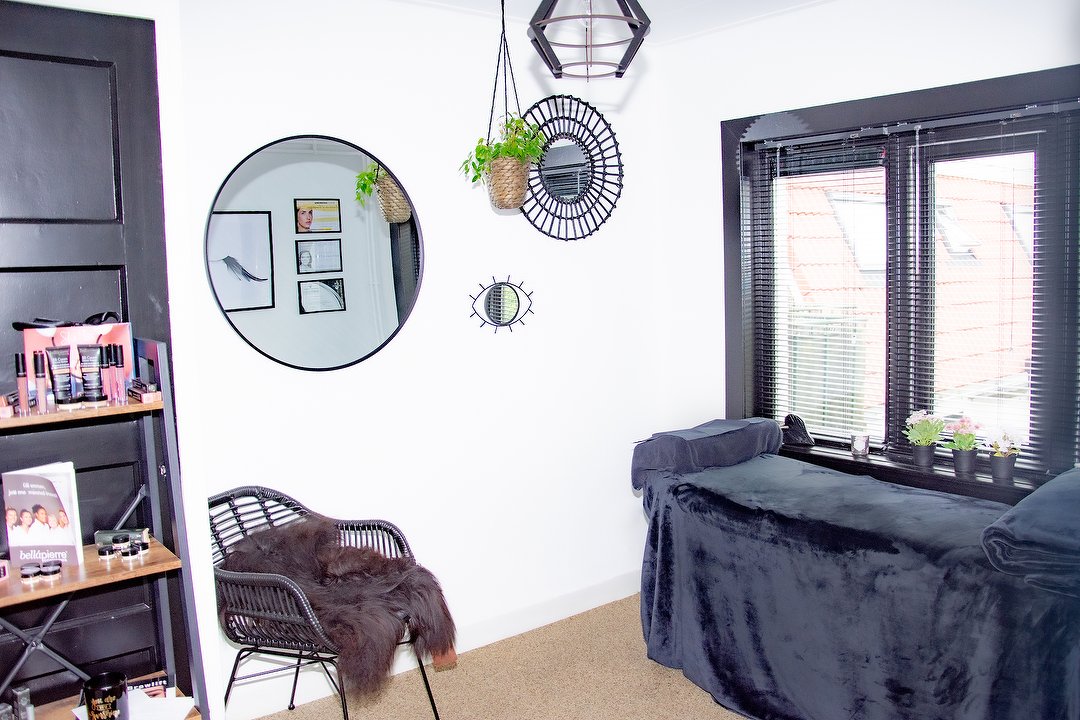 Inner & Outer Beautycentrum Haarlem, Bomenbuurt-West, Haarlem