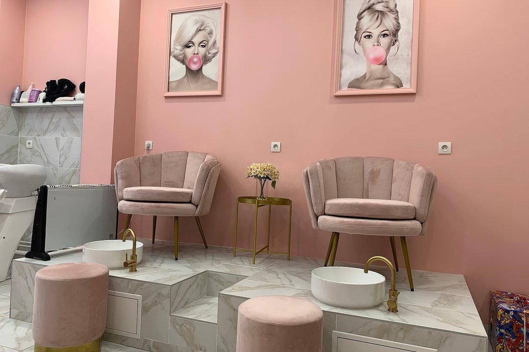 Dolls Beauty, La Courneuve, Seine-Saint-Denis