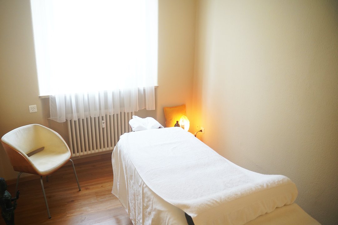 Massage-Praxis am Römerhof, Hottingen, Zürich