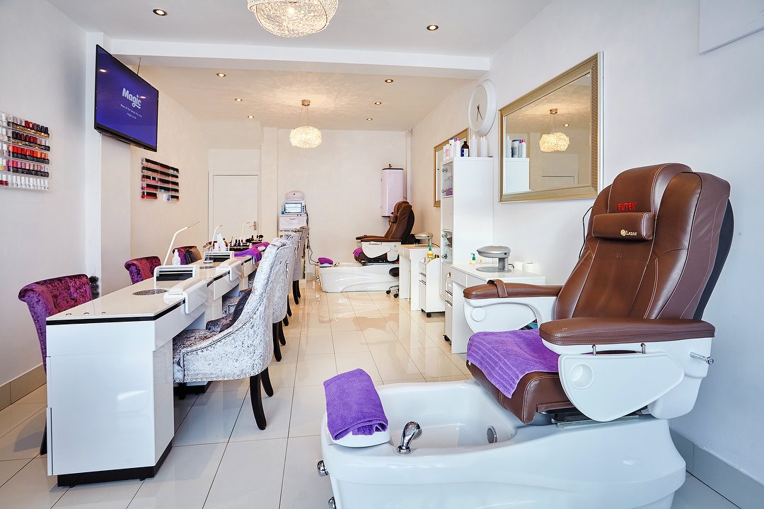 Luxury Nails Boutique Nail Salon in Earlsfield London Treatwell