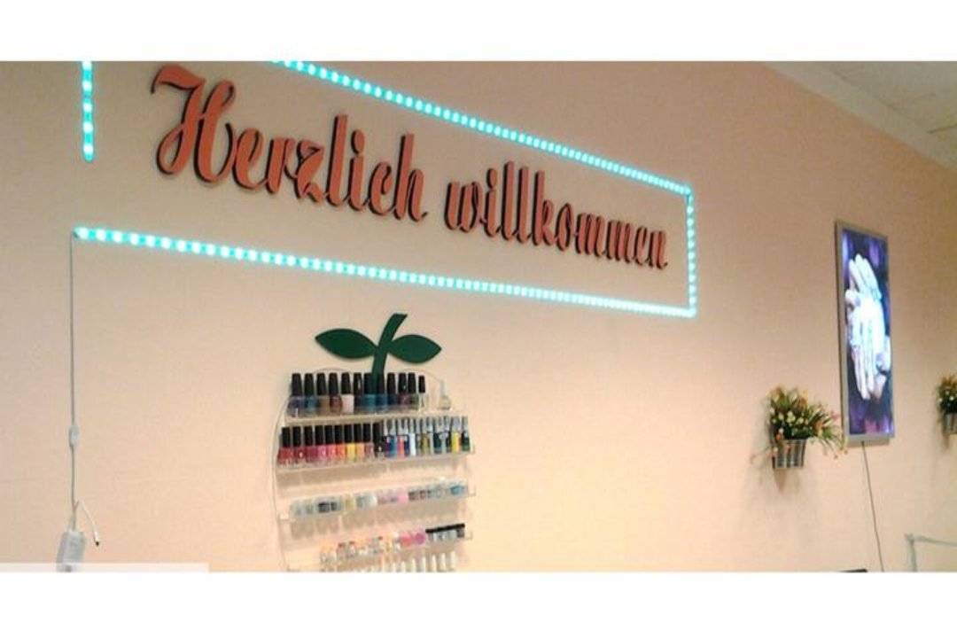 M Nails & Beauty, Schwabing, München