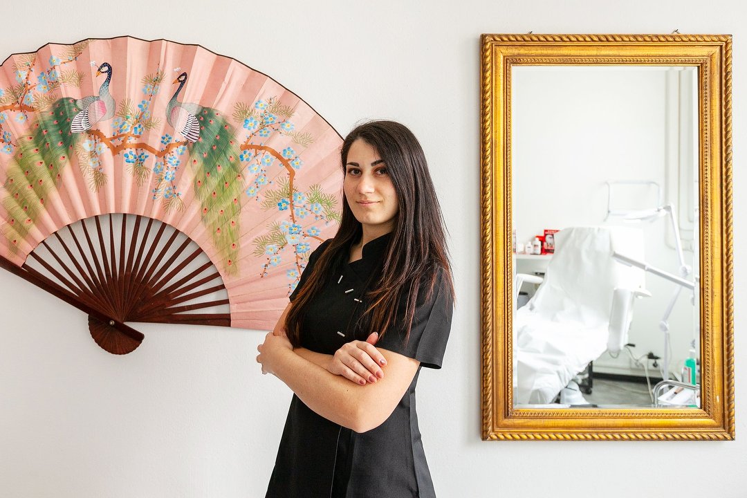 Il Bello di Esser Donna di Serena S, Cenisio, Milano